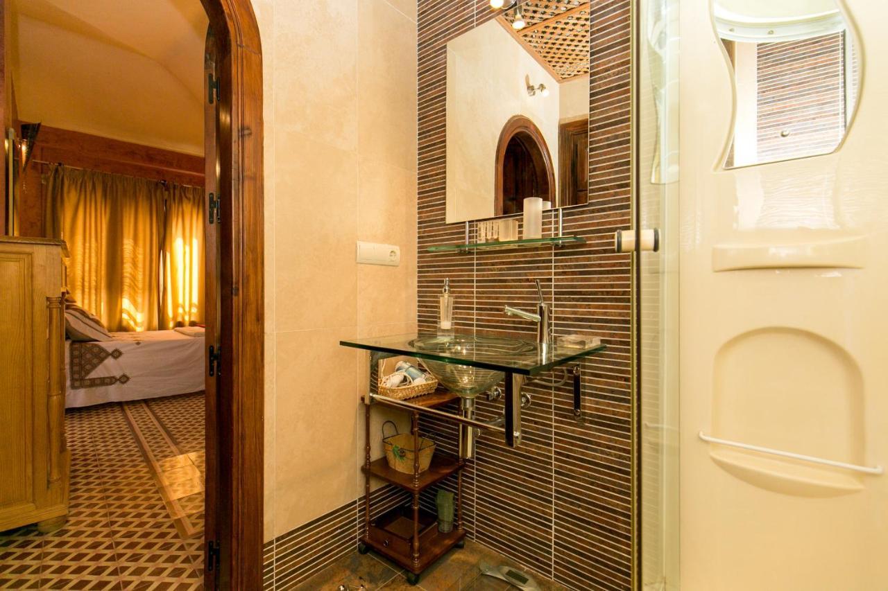 Charming Andalusian House - Free Parking Villa กรานาดา ภายนอก รูปภาพ